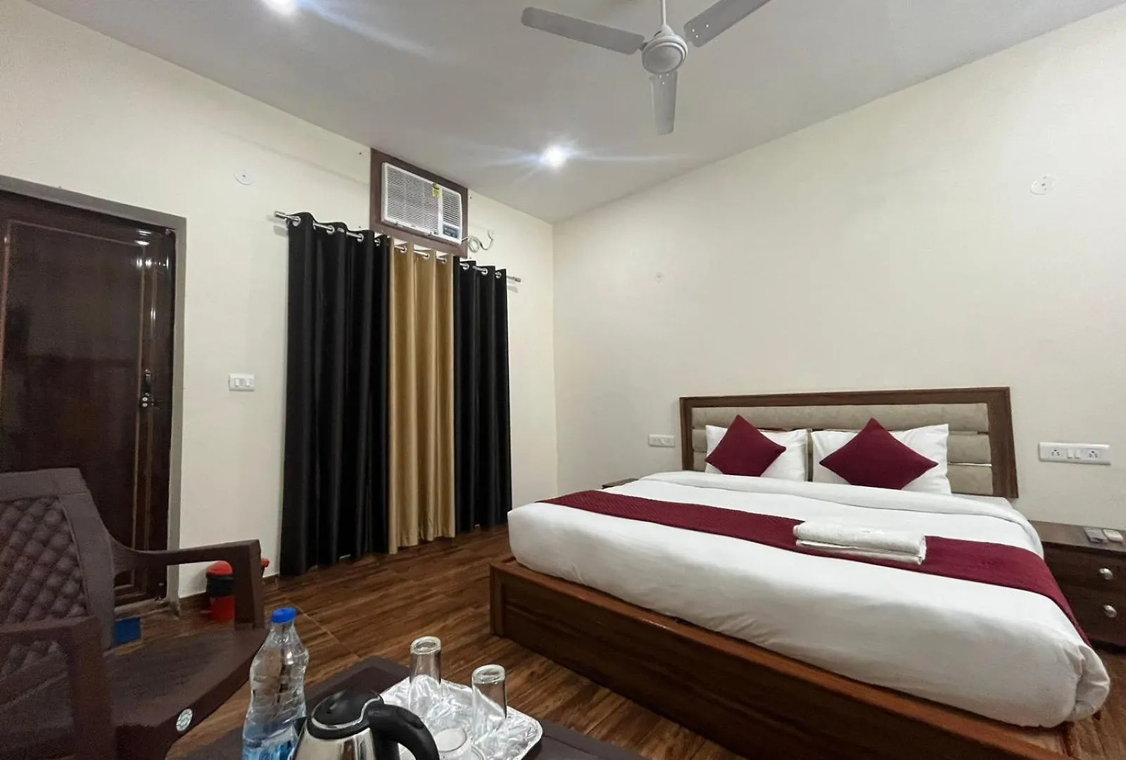 Apartment Hotel Badal Inn - Safdarjung Enclave New Delhi