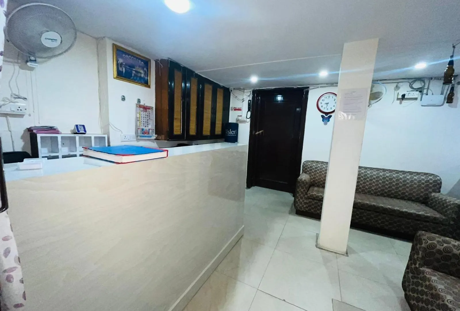 Hotel Badal Inn - Safdarjung Enclave New Delhi 0*,  India