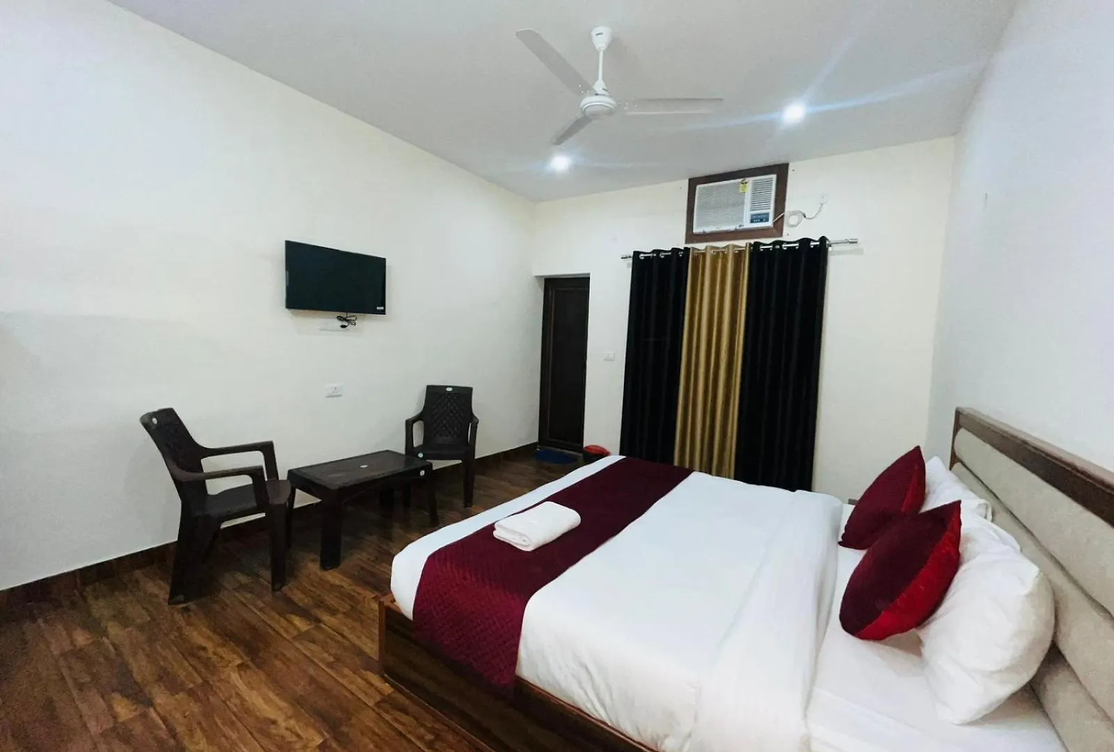 Apartment Hotel Badal Inn - Safdarjung Enclave New Delhi India