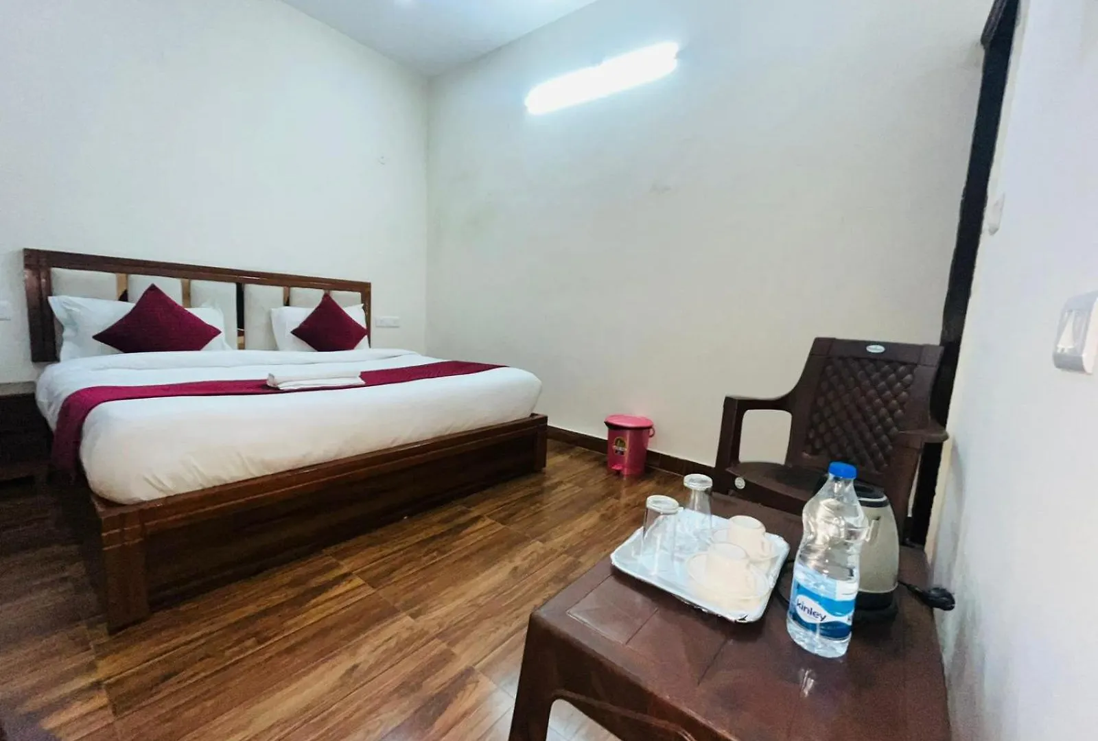 Apartment Hotel Badal Inn - Safdarjung Enclave New Delhi India